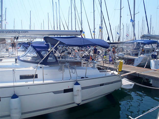 Charter Yacht Bavaria 45 - 4 Cabins -Trogir
