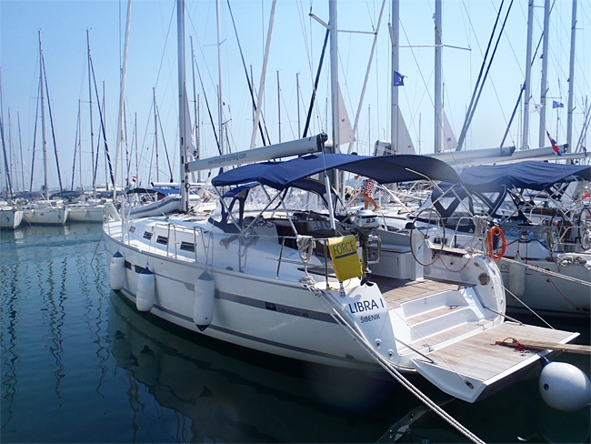 Charter Yacht Bavaria 45 - 4 Cabins -Trogir
