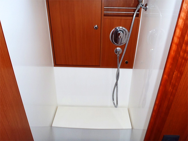 Charter Yacht Bavaria 45 - 4 Cabins -Trogir