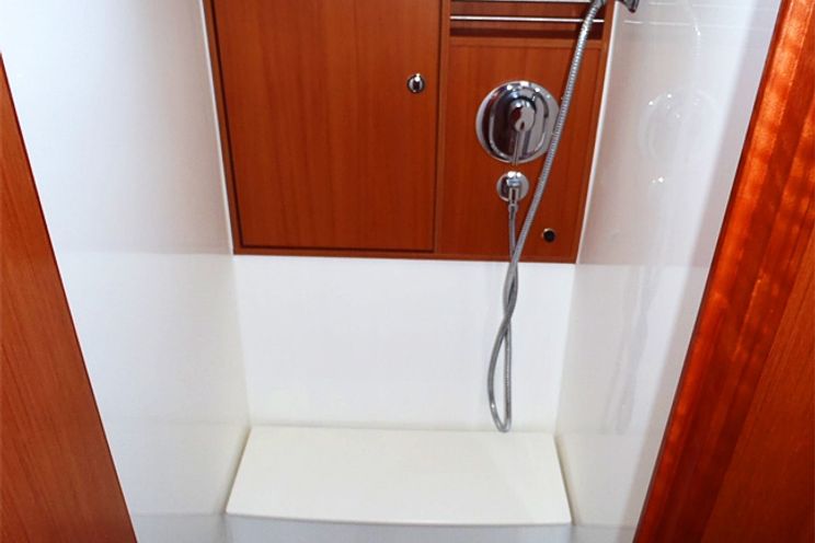 Charter Yacht Bavaria 45 - 4 Cabins -Trogir