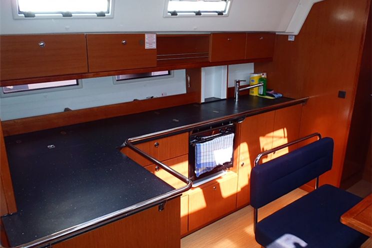 Charter Yacht Bavaria 45 - 4 Cabins -Trogir