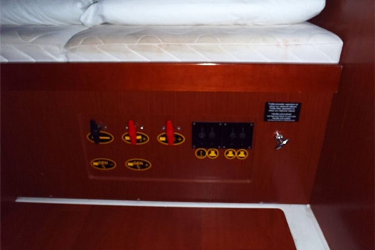 Charter Yacht Bavaria 45 - 4 Cabins - Trogir