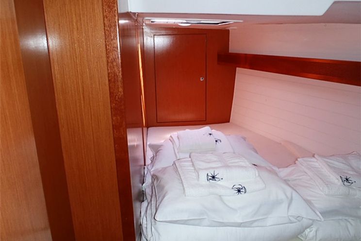 Charter Yacht Bavaria 45 - 4 Cabins - Trogir