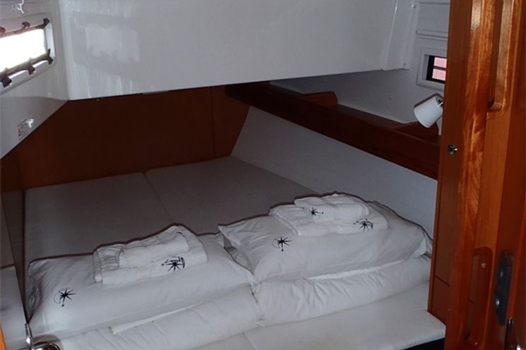 Charter Yacht Bavaria 45 - 4 Cabins - Trogir