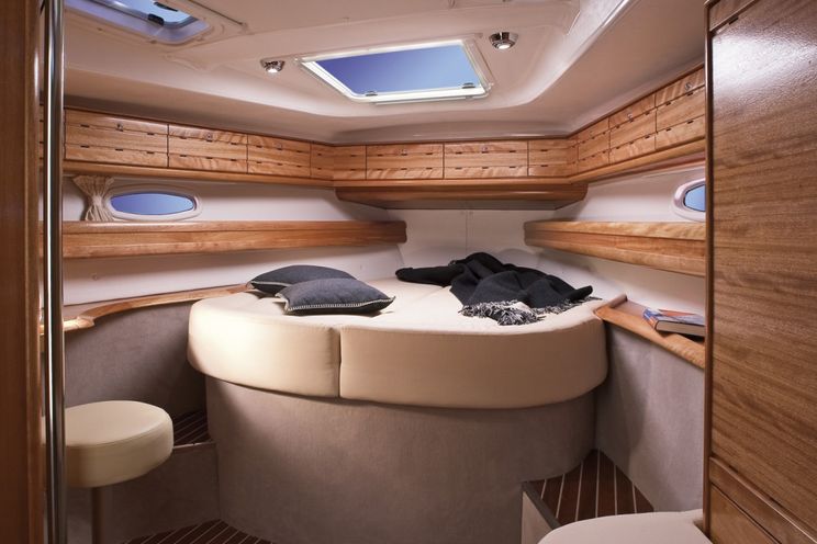 Charter Yacht Bavaria 50 - 2013 - 5 Cabins