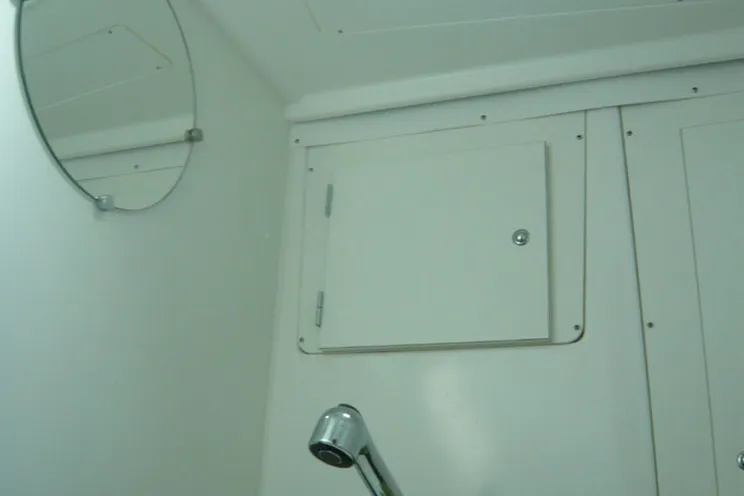 Charter Yacht ISLE DANCE II