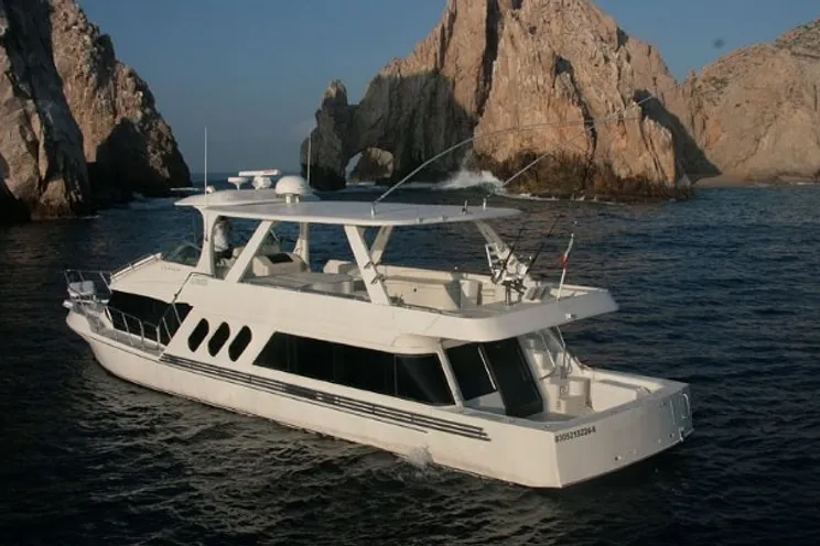 Charter Yacht 680 Bluewater Yacht - 3 Staterooms - Cabo San Lucas - La Paz - Mexico