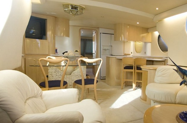 Charter Yacht 680 Bluewater Yacht - 3 Staterooms - Cabo San Lucas - La Paz - Mexico