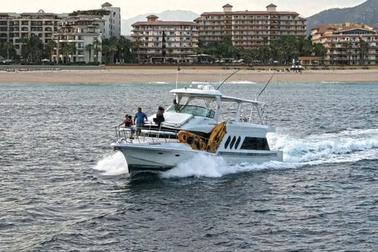 Charter Yacht 680 Bluewater Yacht - 3 Staterooms - Cabo San Lucas - La Paz - Mexico