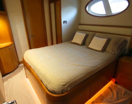 Charter Yacht Lazzara 84 - 5 Cabins - Miami Day Boat Rental - South Beach - Biscayne Bay Miami - Miami - Florida