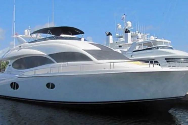 Charter Yacht Lazzara 84 - 5 Cabins - Miami Day Boat Rental - South Beach - Biscayne Bay Miami - Miami - Florida