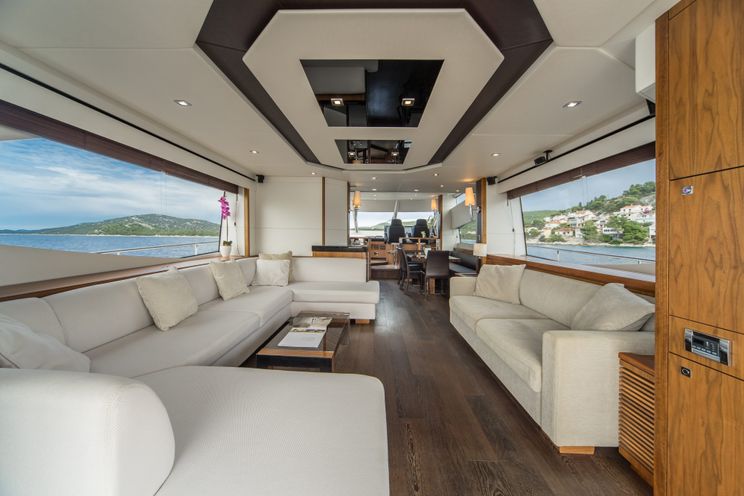 Charter Yacht A CLOUDY BAY - Sunseeker Manhatten 73 - 4 Cabins - Trogir - Split - Sibenik - Kastela - Dubrovnik
