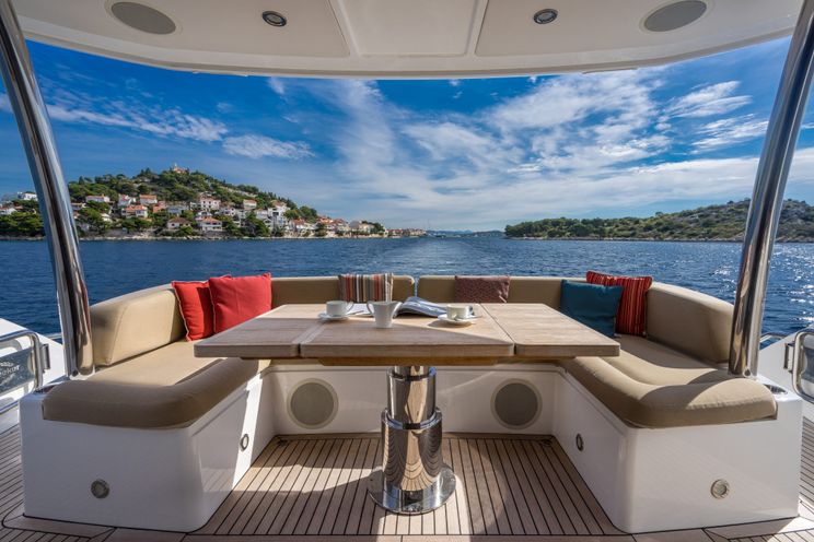 Charter Yacht A CLOUDY BAY - Sunseeker Manhatten 73 - 4 Cabins - Trogir - Split - Sibenik - Kastela - Dubrovnik