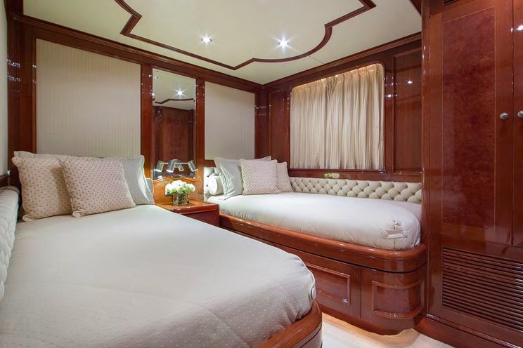 Charter Yacht FRIENDSHIP - Benetti Classic 115 - 5 Cabins - Split - Dubrovnik Hvar - Croatia