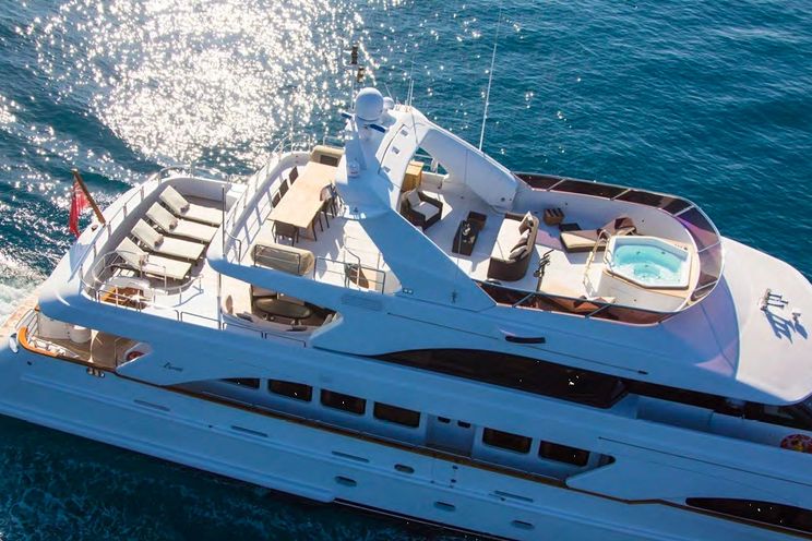 Charter Yacht ACCAMA - Benetti 35m - 5 Cabins - Cannes - St Tropez - Monaco - Antibes
