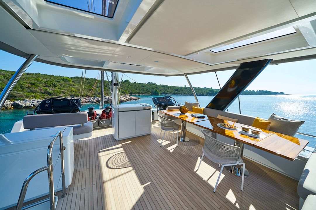 ADRIATIC DRAGON - Exterior