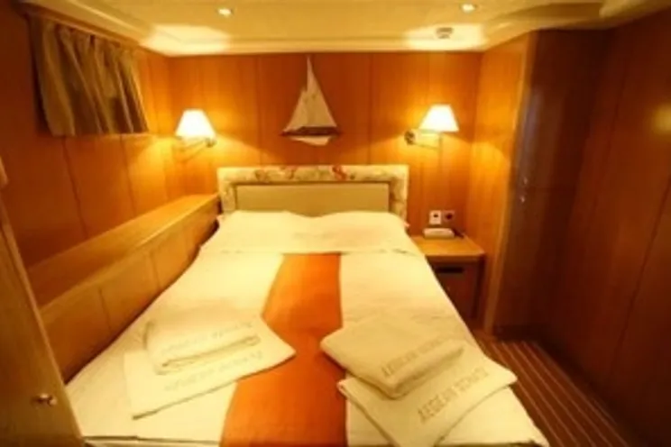 Charter Yacht AEGEAN SCHATZ - Custom Build - 5 Cabins - Athens - Mykonos - Lefkas