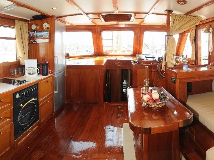 saloon - galley