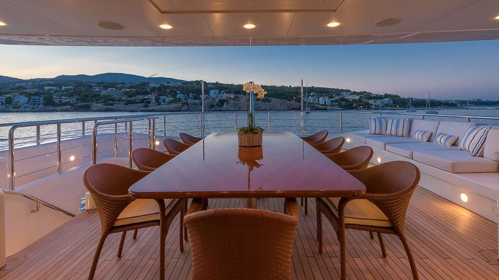 AFRICA I - Benetti 154