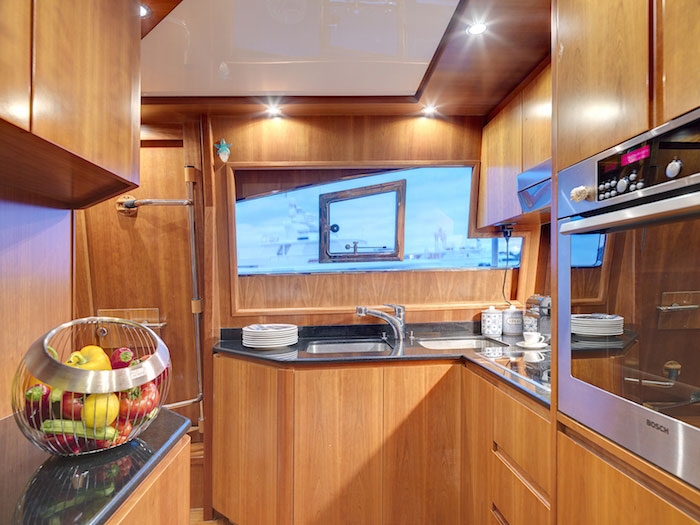 Charter Yacht AIMILIA - Alalunga 24m - 4 Cabins - Athens - Mykonos - Rhodes