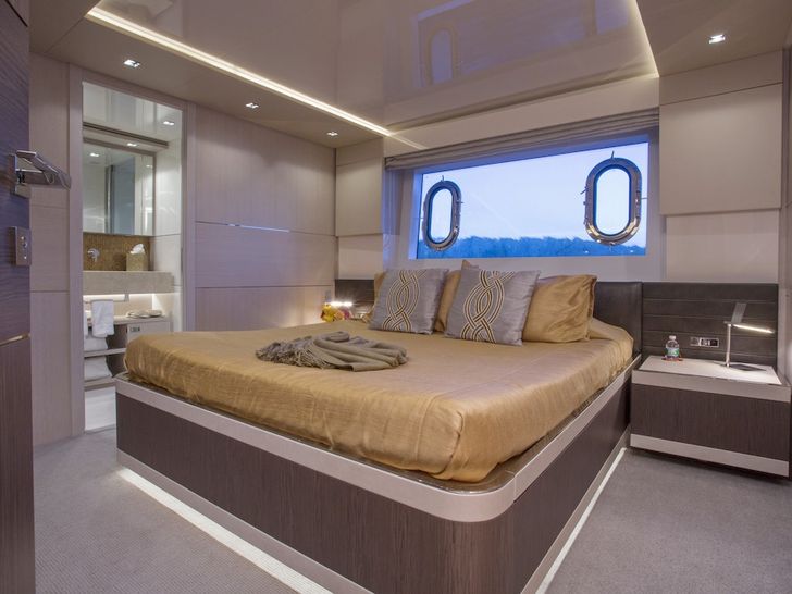 Ferretti 108 Alandrea Double Cabin