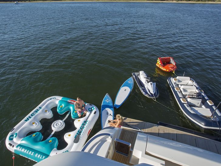 Ferretti 108 Alandrea Watertoys Ferretti 108 Alandrea Watertoys
