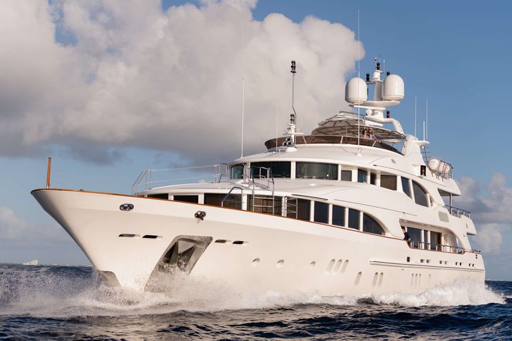Charter Yacht ALEGRIA - Benetti 44m - 5 Cabins - St Martin - Bahamas - Nassau - Caribbean
