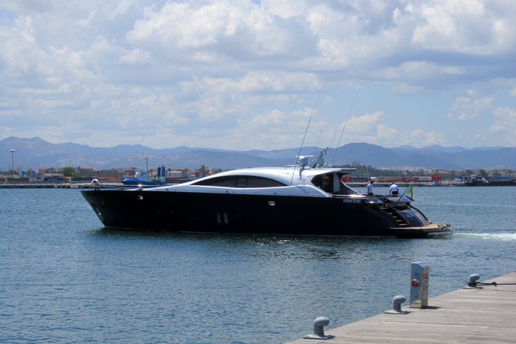 Charter Yacht ALEMIA - Italcraft 105 - 5 Cabins - Olbia - Cannigione - Porto Cervo - Sardinia - Italy