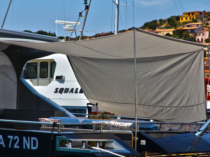 ALEMIA Italcraft 105 - aft deck seating area covered ALEMIA Italcraft 105 - aft deck seating area covered