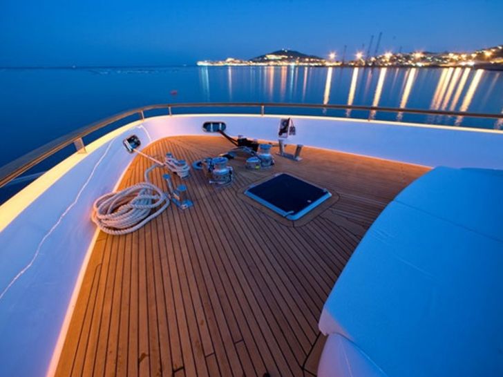 ALEMIA Italcraft 105 - bow ALEMIA Italcraft 105 - bow