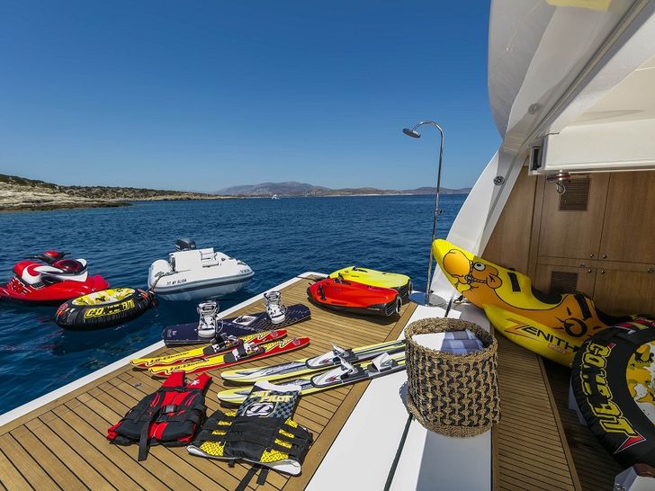 ALEXIA AV - Crewed Motor Yacht - Water Toys ALEXIA AV - Crewed Motor Yacht - Water Toys