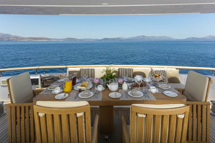 Charter Yacht ALEXIA - Cantieri di Pisa 105 - 4 Cabins - Athens - Mykonos - Santorini