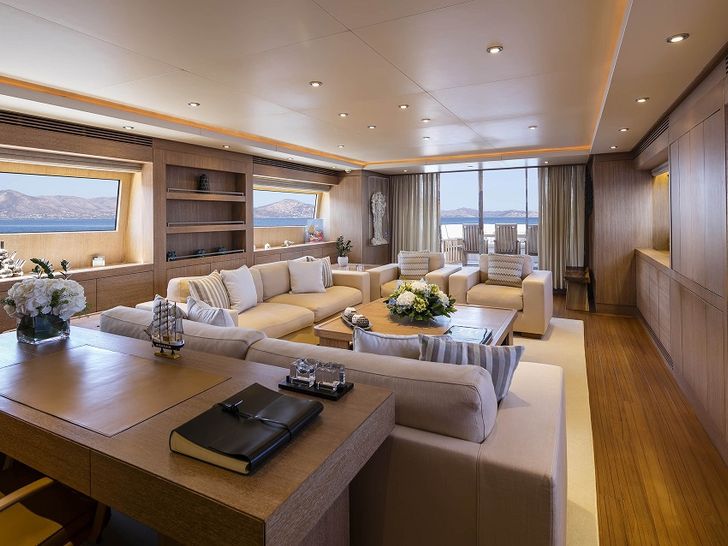 ALEXIA AV - Crewed Motor Yacht - Salon ALEXIA AV - Crewed Motor Yacht - Salon