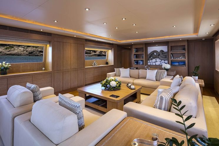 Charter Yacht ALEXIA - Cantieri di Pisa 105 - 4 Cabins - Athens - Mykonos - Santorini