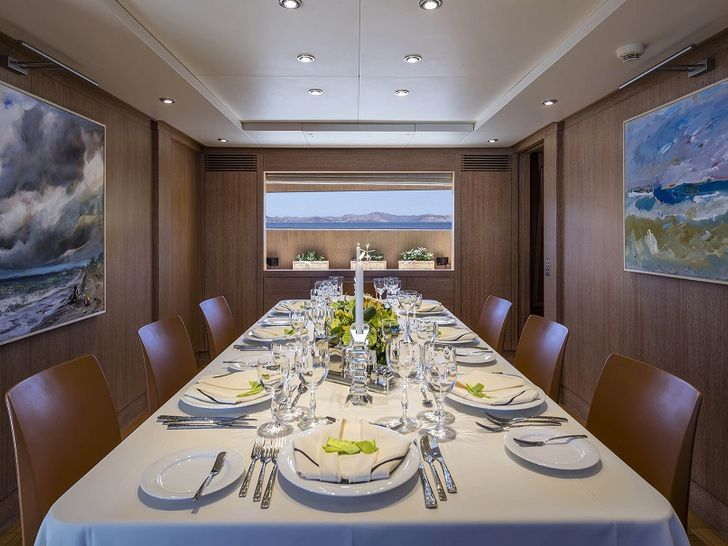ALEXIA AV - Crewed Motor Yacht - Dining ALEXIA AV - Crewed Motor Yacht - Dining