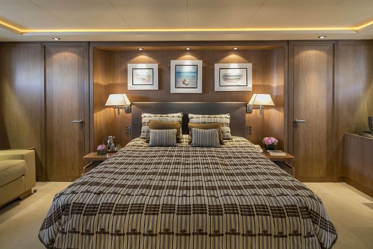 Charter Yacht ALEXIA - Cantieri di Pisa 105 - 4 Cabins - Athens - Mykonos - Santorini