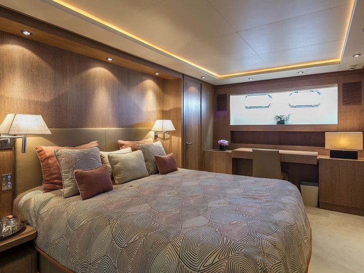 ALEXIA AV - Crewed Motor Yacht - VIP Suite