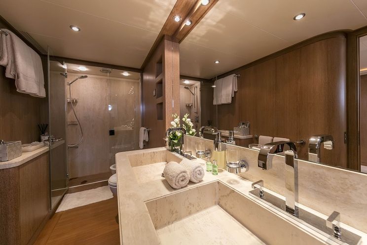 Charter Yacht ALEXIA - Cantieri di Pisa 105 - 4 Cabins - Athens - Mykonos - Santorini