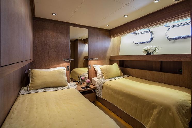 Charter Yacht ALEXIA - Cantieri di Pisa 105 - 4 Cabins - Athens - Mykonos - Santorini