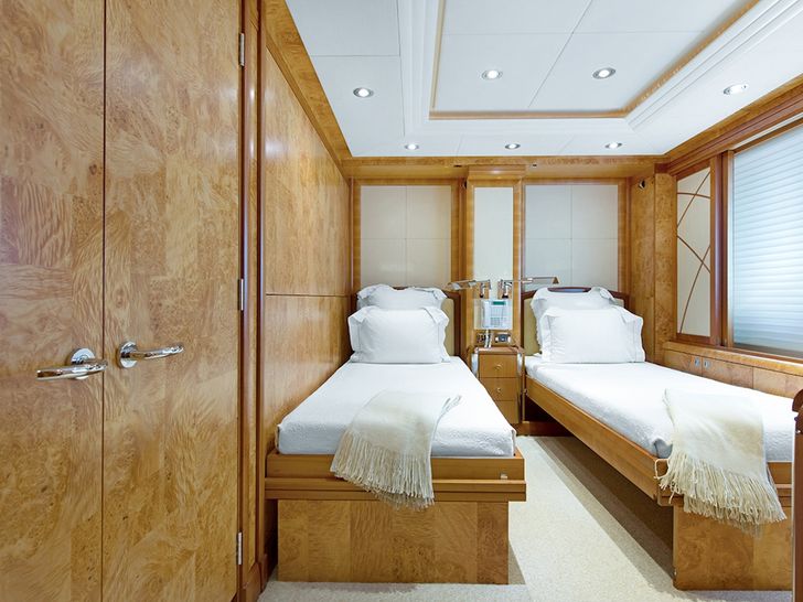 ALLEGRIA - Hakvoort 152 ALLEGRIA - Hakvoort 152