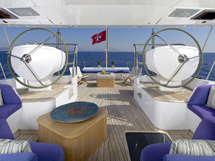 ALLURE - Sterling Yachts 133 ALLURE - Sterling Yachts 133