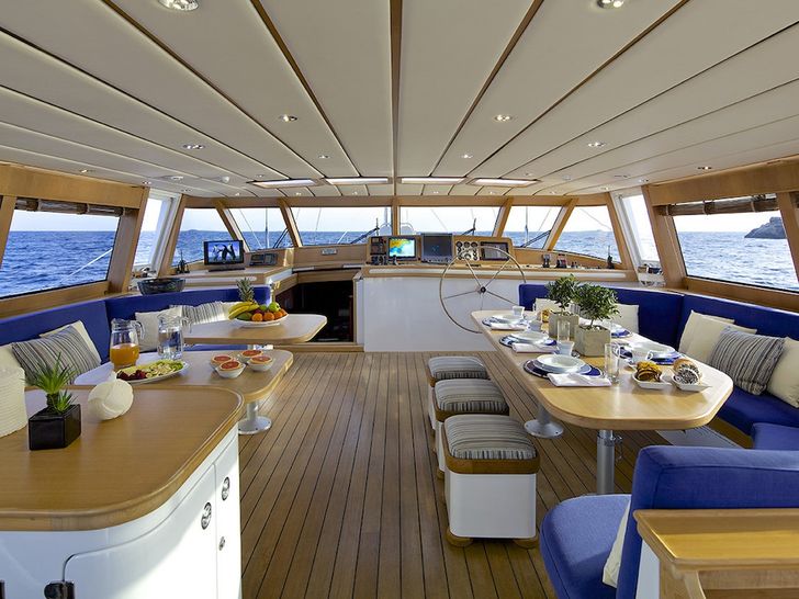 ALLURE - Sterling Yachts 133 ALLURE - Sterling Yachts 133