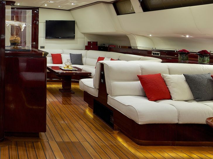 ALLURE - Sterling Yachts 133 ALLURE - Sterling Yachts 133