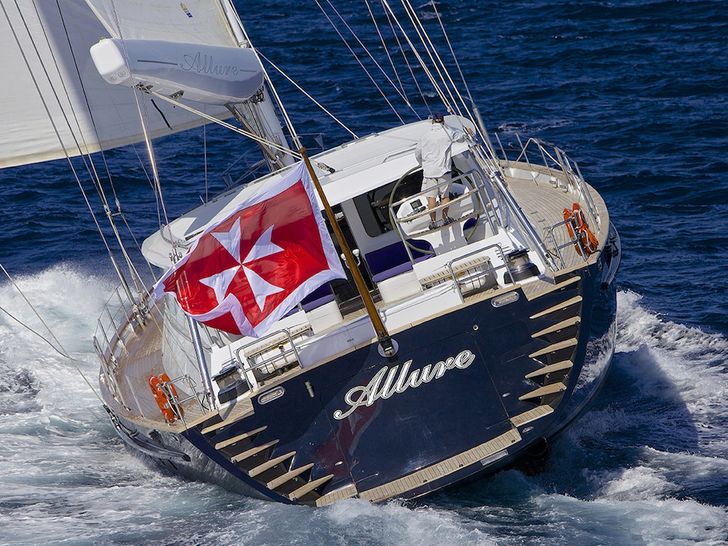 ALLURE - Sterling Yachts 133 ALLURE - Sterling Yachts 133