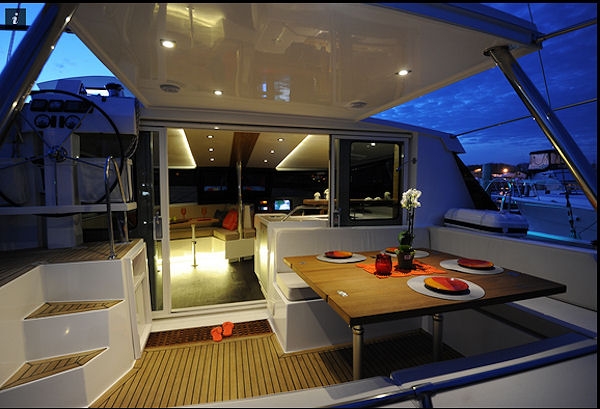 Charter Yacht Alpha 42 - 4 Cabins - Tortola,BVI