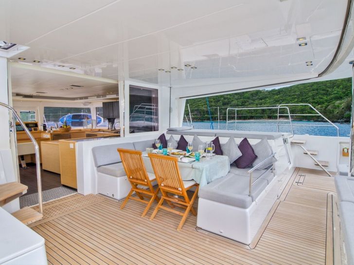 Altesse Lagoon 560 Aft Deck and Dining area