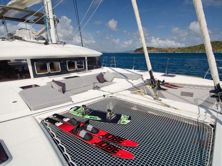 Altesse Lagoon 620 BVI Water toys Altesse Lagoon 620 BVI Water toys