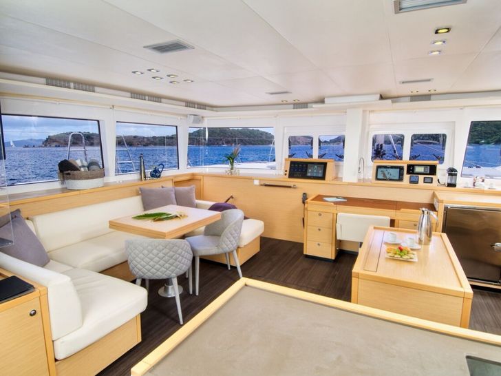 Altesse Lagoon 620 BVI Saloon Altesse Lagoon 620 BVI Saloon