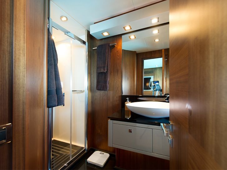 Master Bathroom Master Bathroom