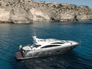 ALVIUM - Sunseeker Predator 84 - 4 cabins - Ibiza Port - Palma - Formentera